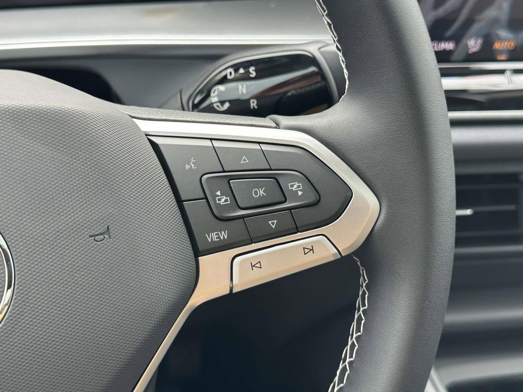 New 2026 Volkswagen Tiguan SE AWD/4WD image 18