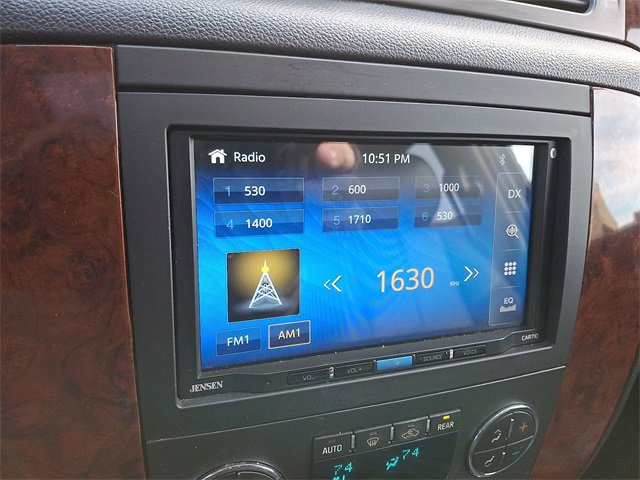 Used 2014 Chevrolet Suburban LT w/ All-Star Edition image 17