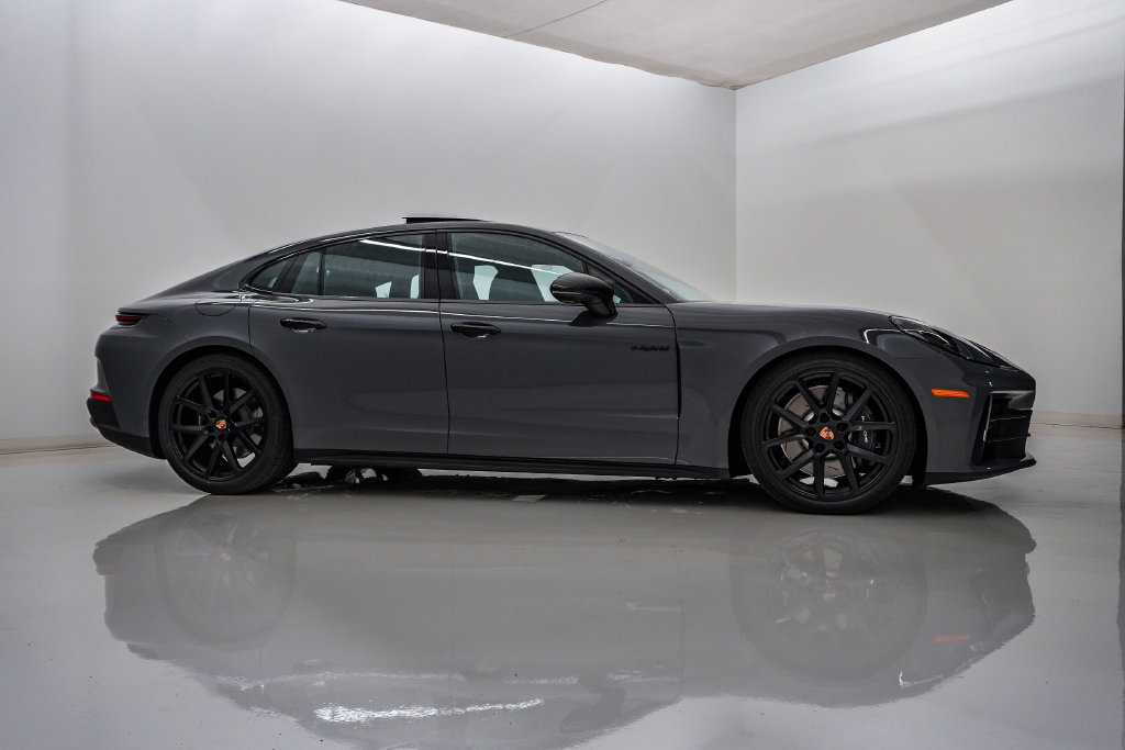 New 2026 Porsche Panamera 4 E-Hybrid AWD/4WD image 9