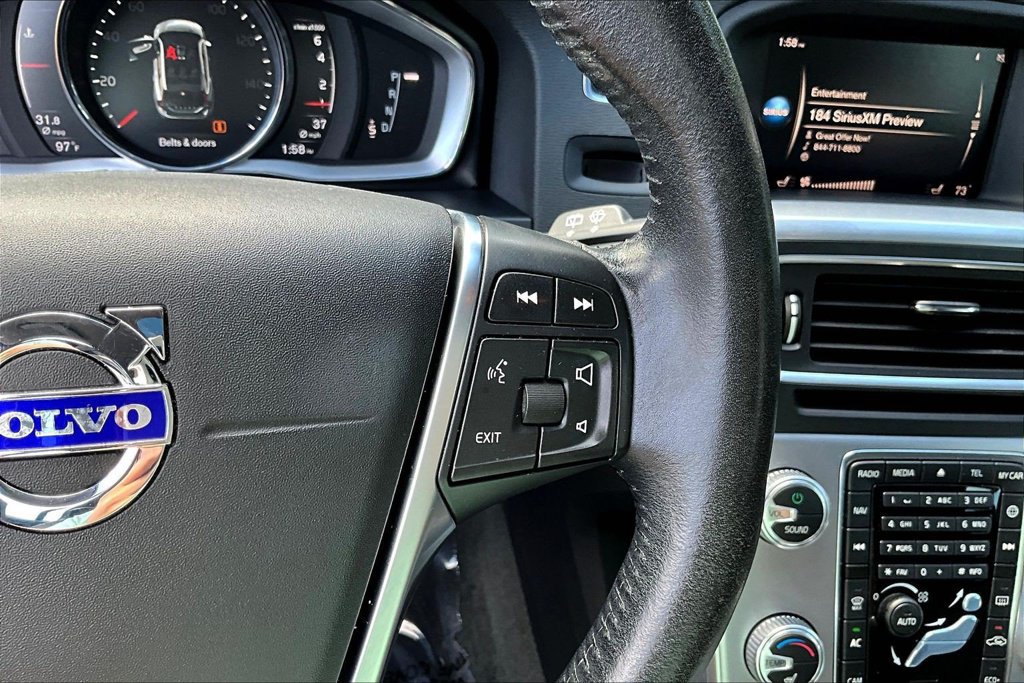 Used 2017 Volvo V60 T5 Premier w/ Convenience Package FWD image 14