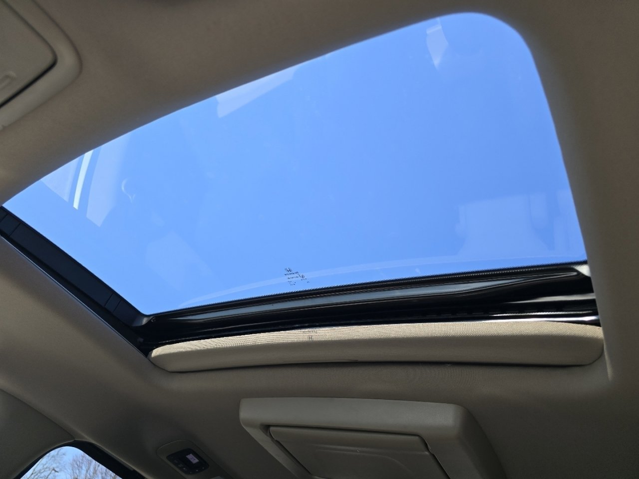 Certified 2023 Honda Odyssey Touring image 4