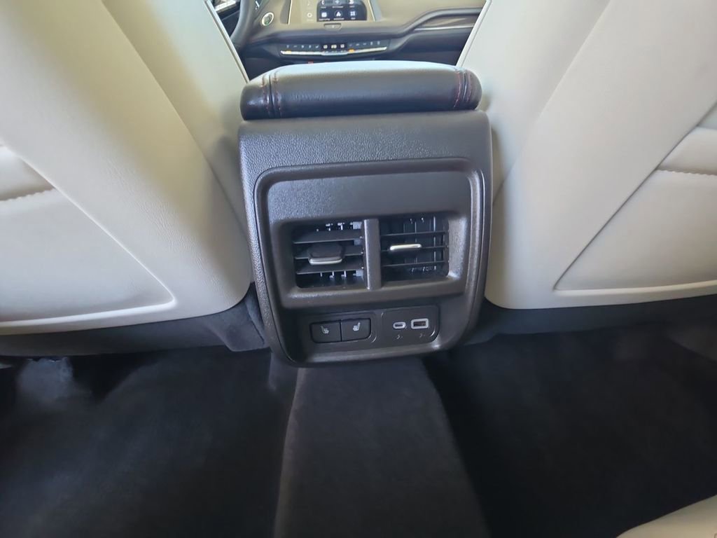 Used 2023 Cadillac XT4 Sport FWD image 22