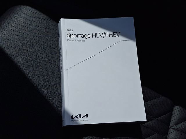 Certified 2025 Kia Sportage X-Line Prestige AWD/4WD image 26