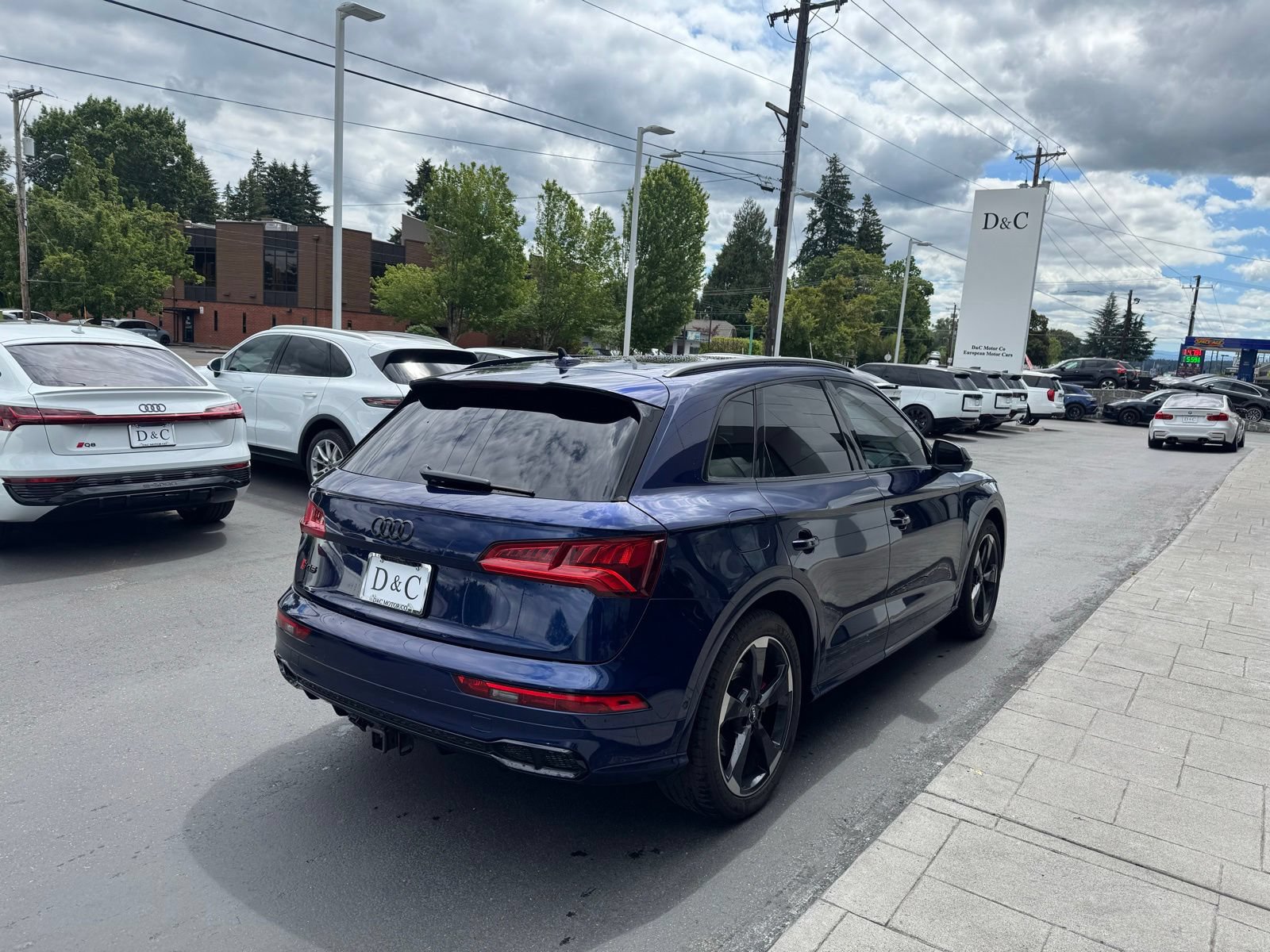 Used 2020 Audi SQ5 Prestige w/ Prestige Package AWD/4WD image 2