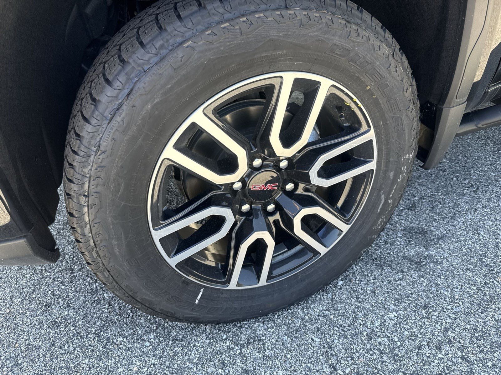 New 2026 GMC Sierra 1500 AT4 w/ Technology Package AWD/4WD image 8