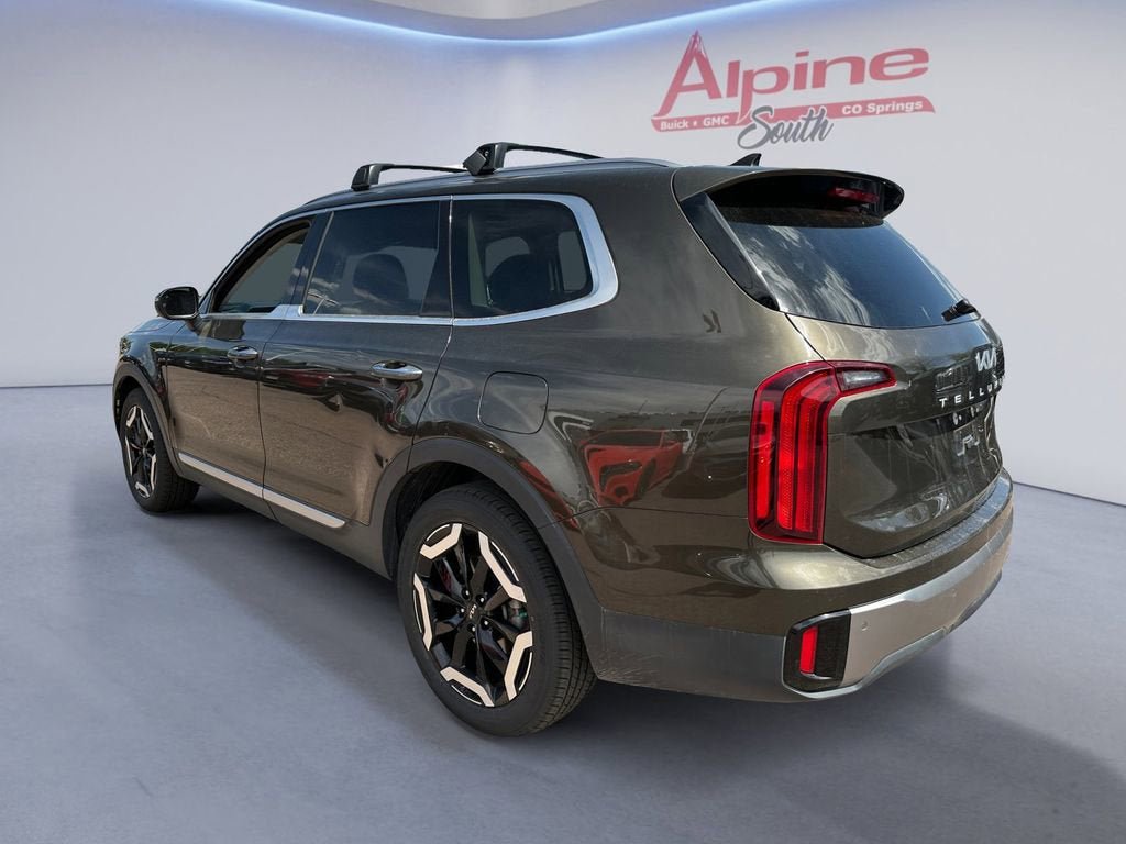 Used 2025 Kia Telluride S AWD/4WD image 3