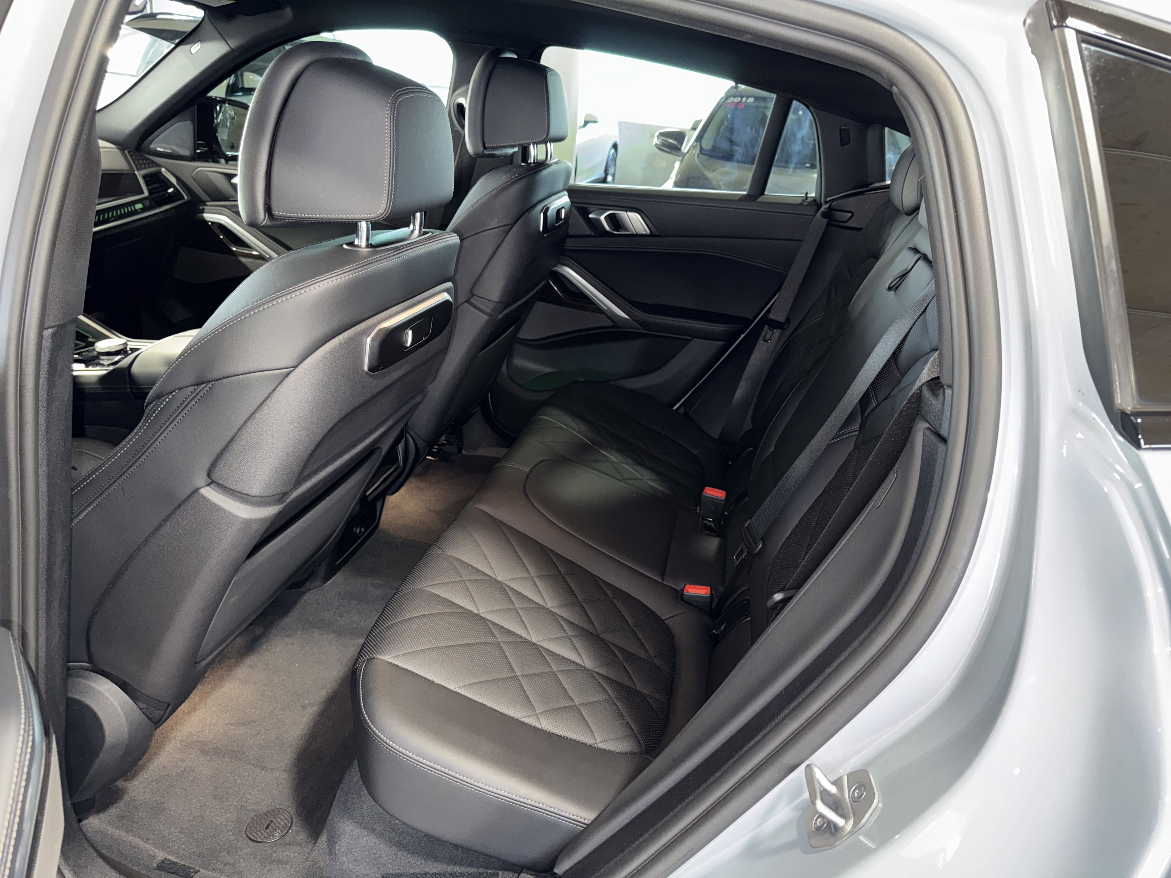 Used 2024 BMW X6 M60i image 15