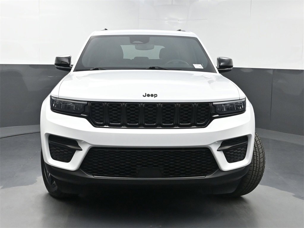 Used 2022 Jeep Grand Cherokee Altitude image 42