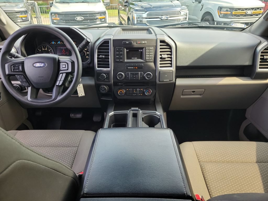 Used 2016 Ford F150 XLT w/ Trailer Tow Package RWD image 11