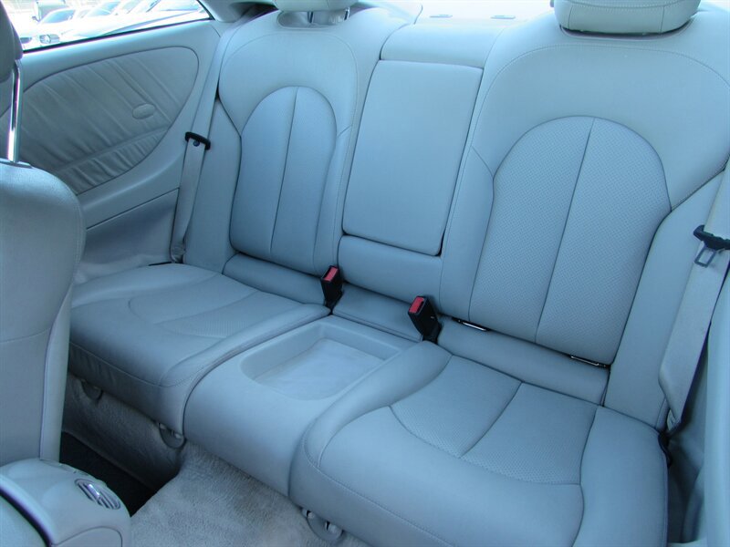 Used 2004 Mercedes-Benz CLK 500 Coupe image 20