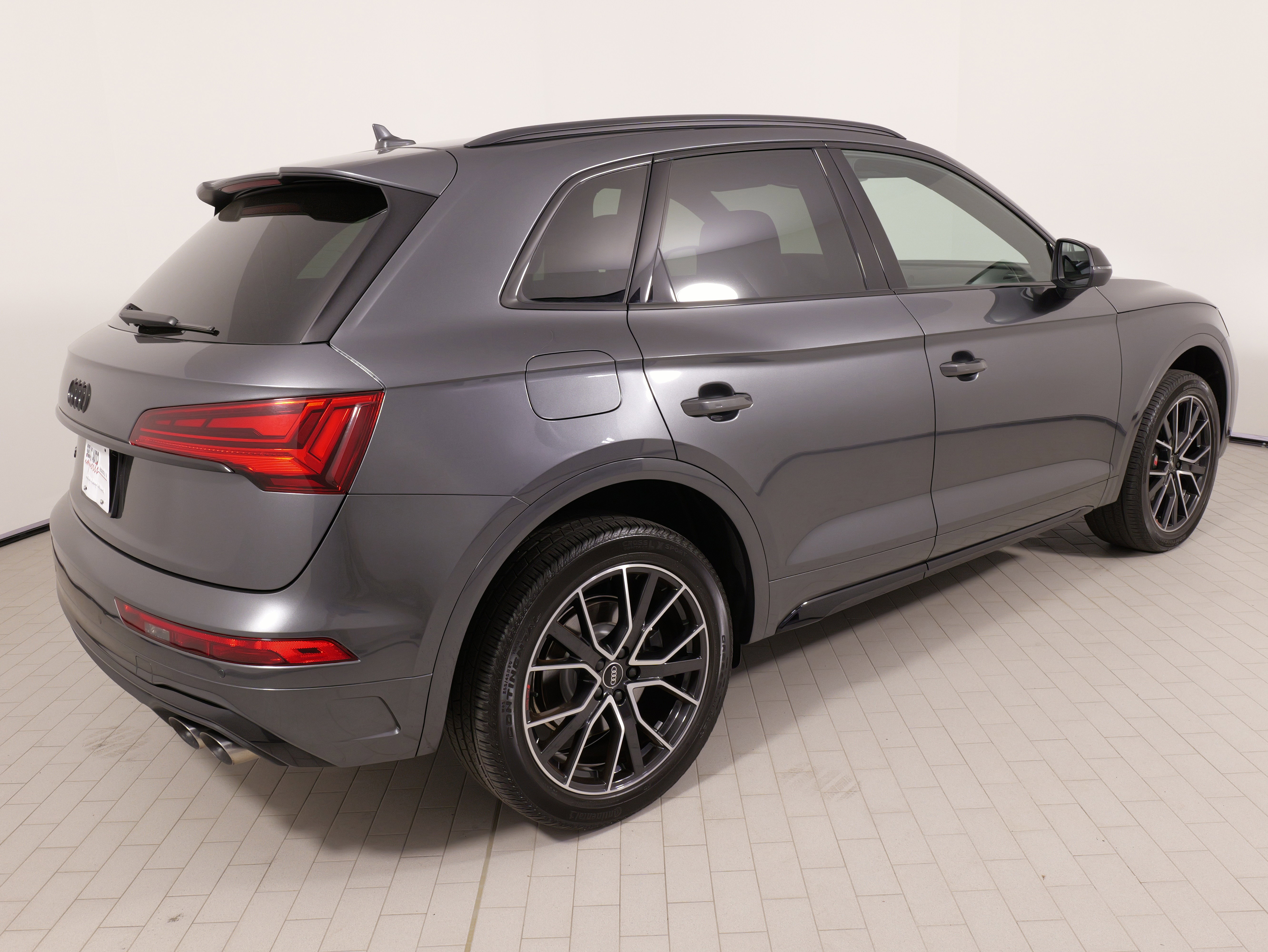 Used 2023 Audi SQ5 Premium Plus w/ Premium Plus Package image 11