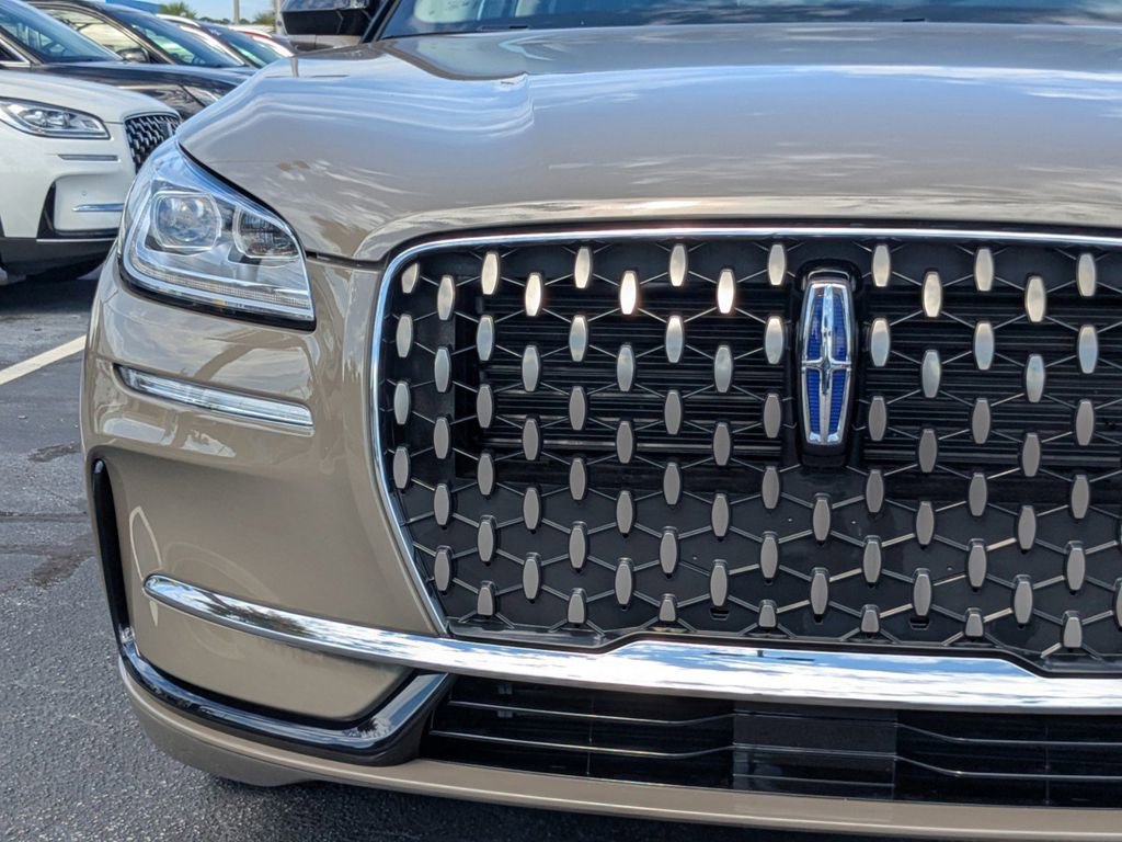 New 2025 Lincoln Corsair Grand Touring image 10
