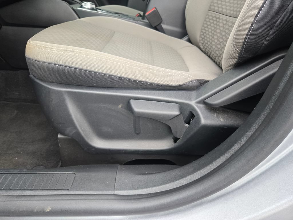 Used 2022 Ford Escape SE AWD/4WD image 15