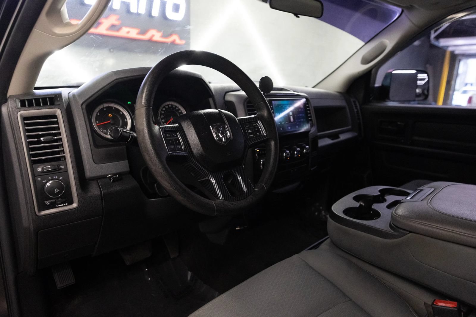 Used 2017 RAM 1500 Express w/ Express Value Package RWD image 25