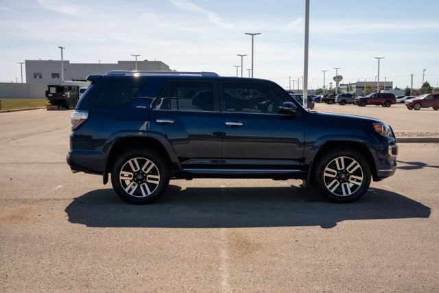 Used 2018 Toyota 4Runner Limited AWD/4WD image 8