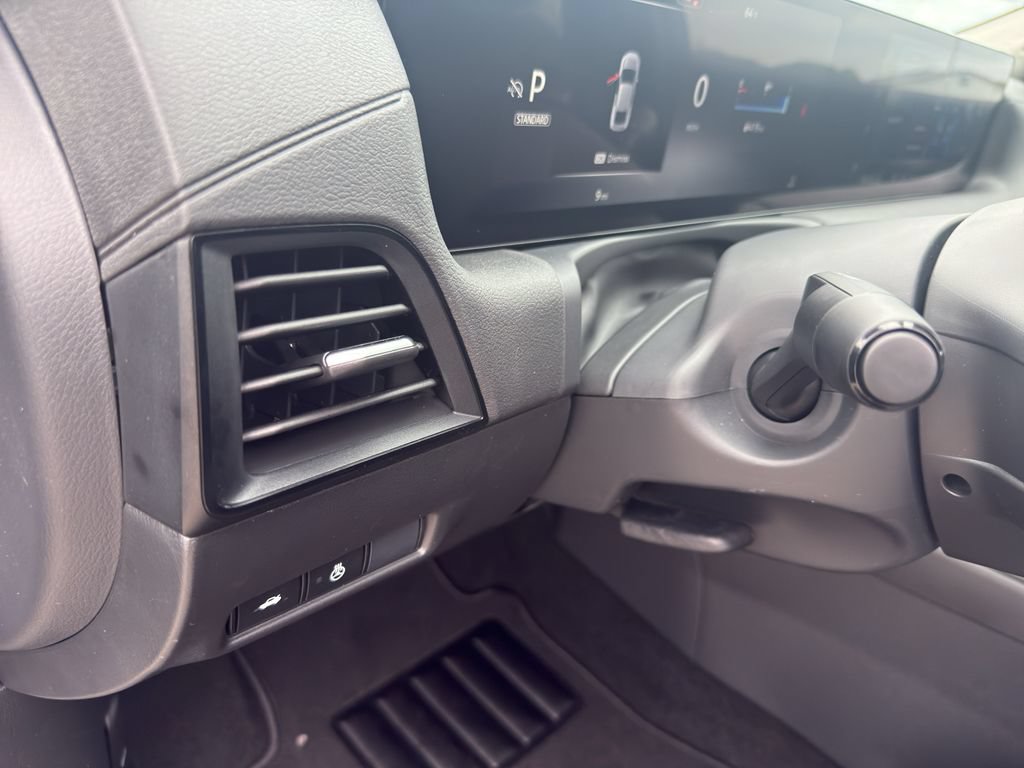 New 2027 Nissan Sentra SV FWD image 14