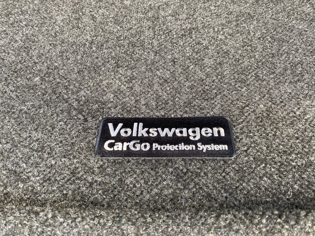 Used 2018 Volkswagen Atlas SEL Premium image 11