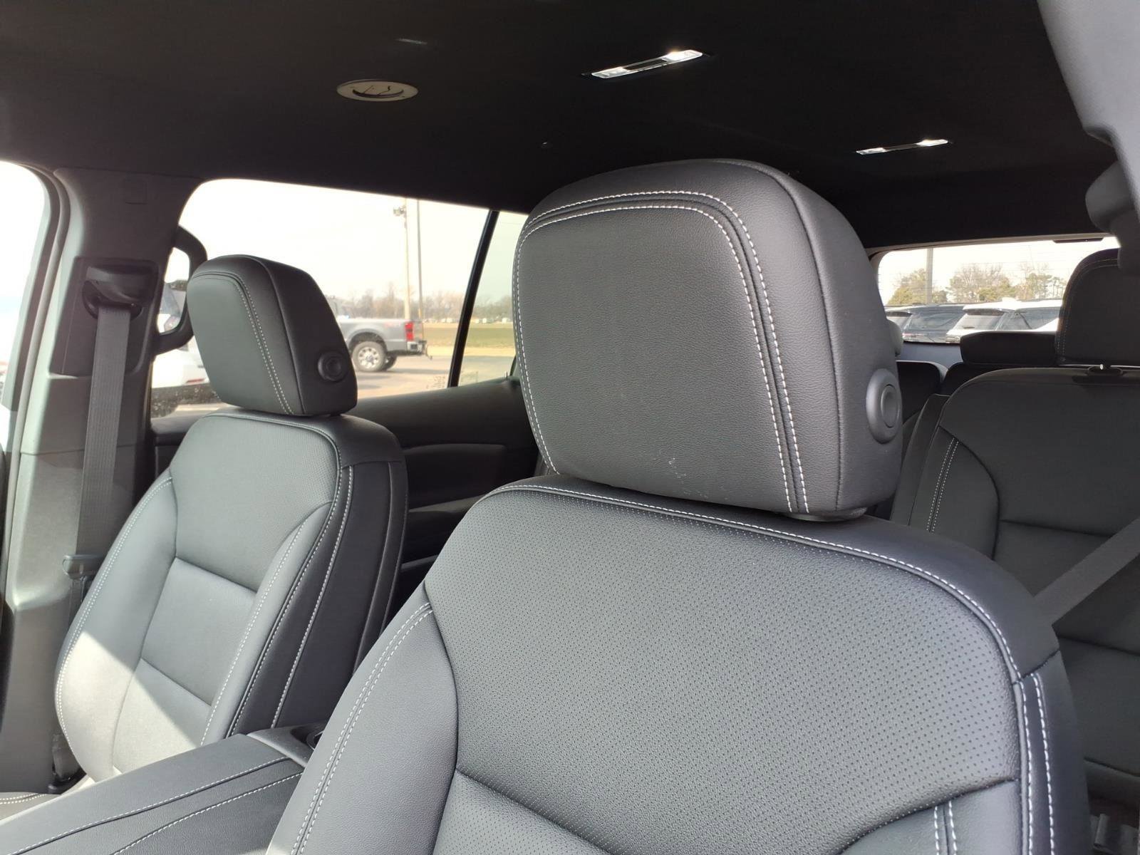 New 2026 Chevrolet Traverse LT image 16