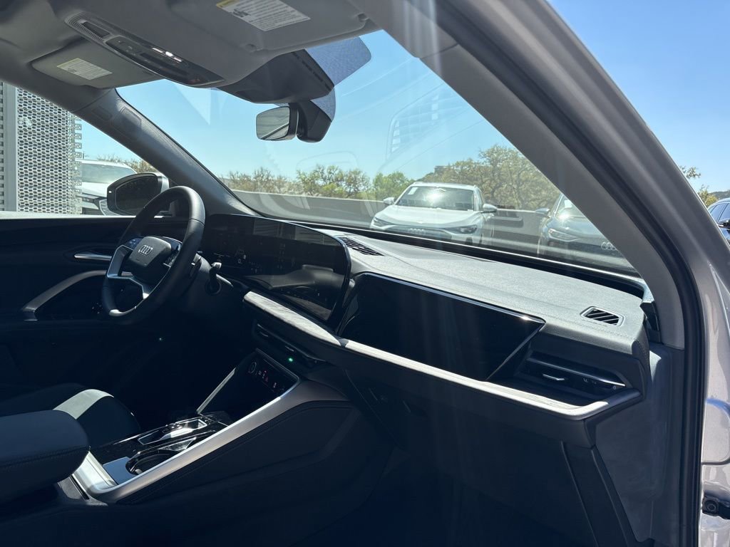 Certified 2025 Audi Q5 Premium Plus w/ Premium Plus image 15