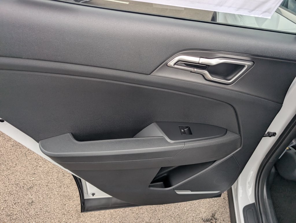 New 2026 Kia Sportage LX AWD/4WD image 10