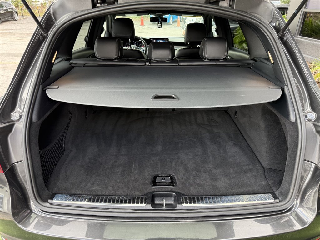 Used 2021 Mercedes-Benz GLC 300 image 33