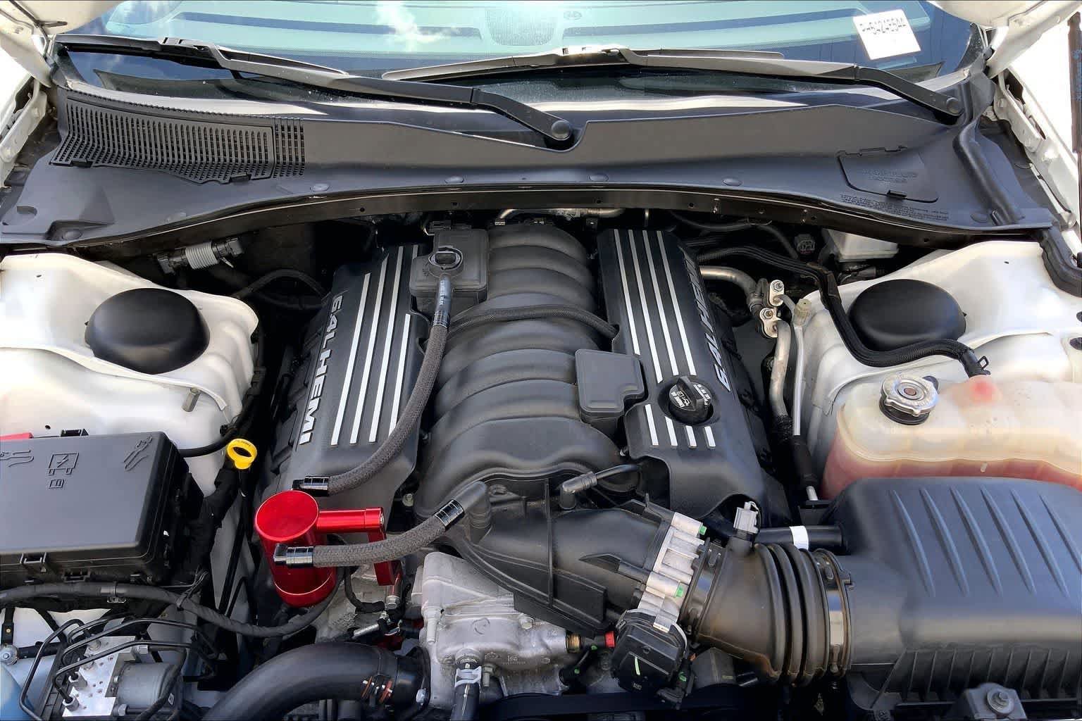 Used 2023 Chrysler 300 C RWD image 10