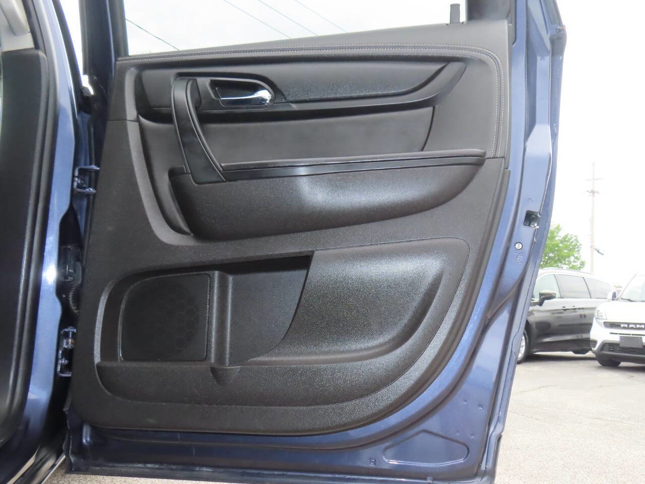 Used 2014 Chevrolet Traverse LT AWD/4WD image 34