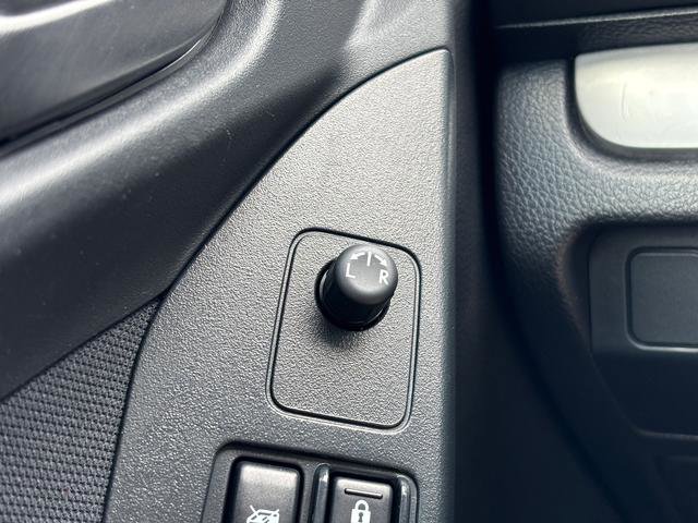 Used 2016 Subaru Forester 2.5i Premium w/ All-Weather Package image 23