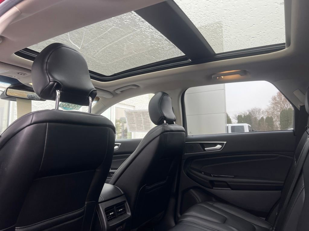 Used 2019 Ford Edge Titanium w/ Equipment Group 301A image 33