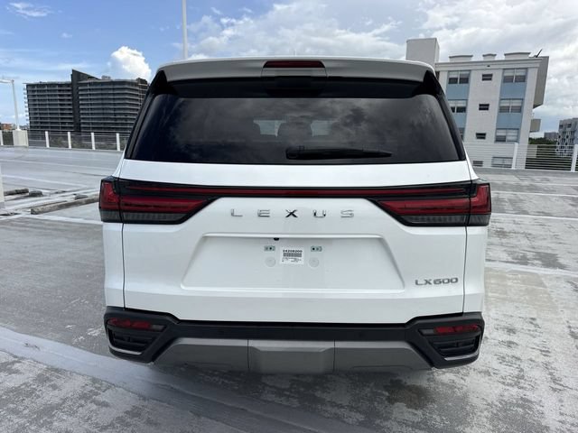 Used 2024 Lexus LX 600 4WD w/ Luxury Package image 25