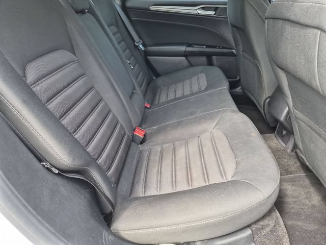 Used 2017 Ford Fusion SE FWD image 24