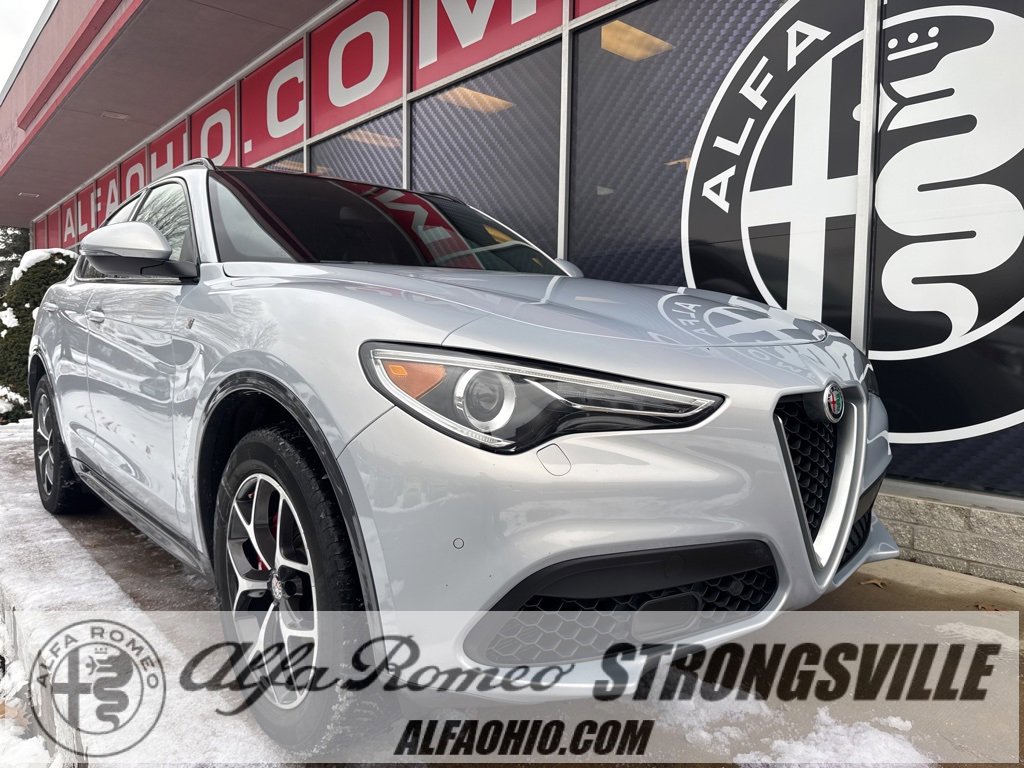 Used 2023 Alfa Romeo Stelvio Ti video 1