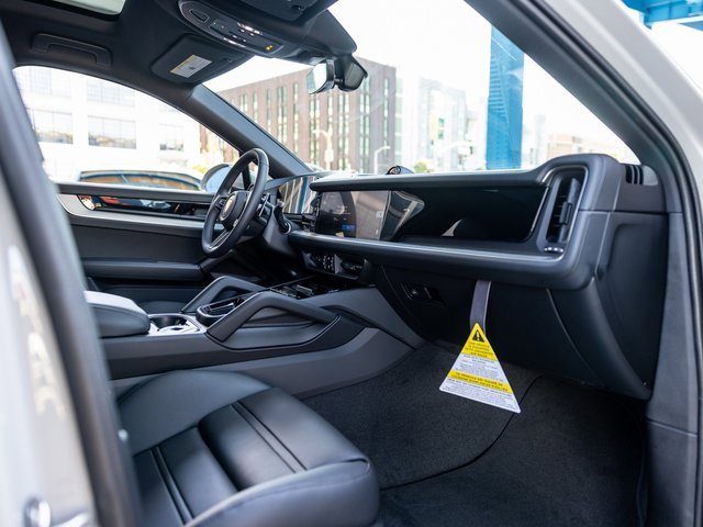 New 2026 Porsche Cayenne S image 50