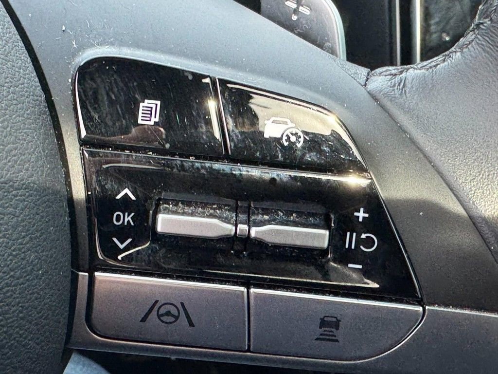 Used 2023 Hyundai Santa Cruz Limited image 18