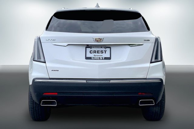 Used 2018 Cadillac XT5 Luxury w/ Driver Awareness Package AWD/4WD image 3