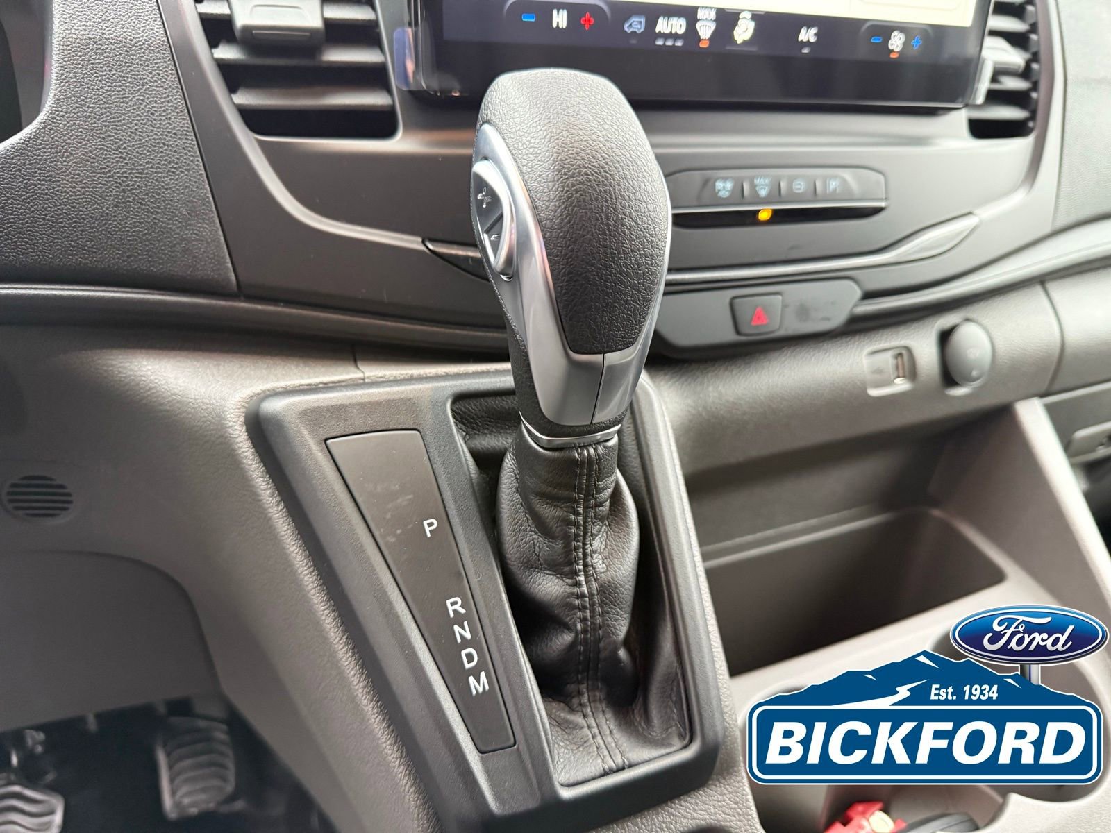 New 2026 Ford Transit 150 148 Medium Roof RWD image 19