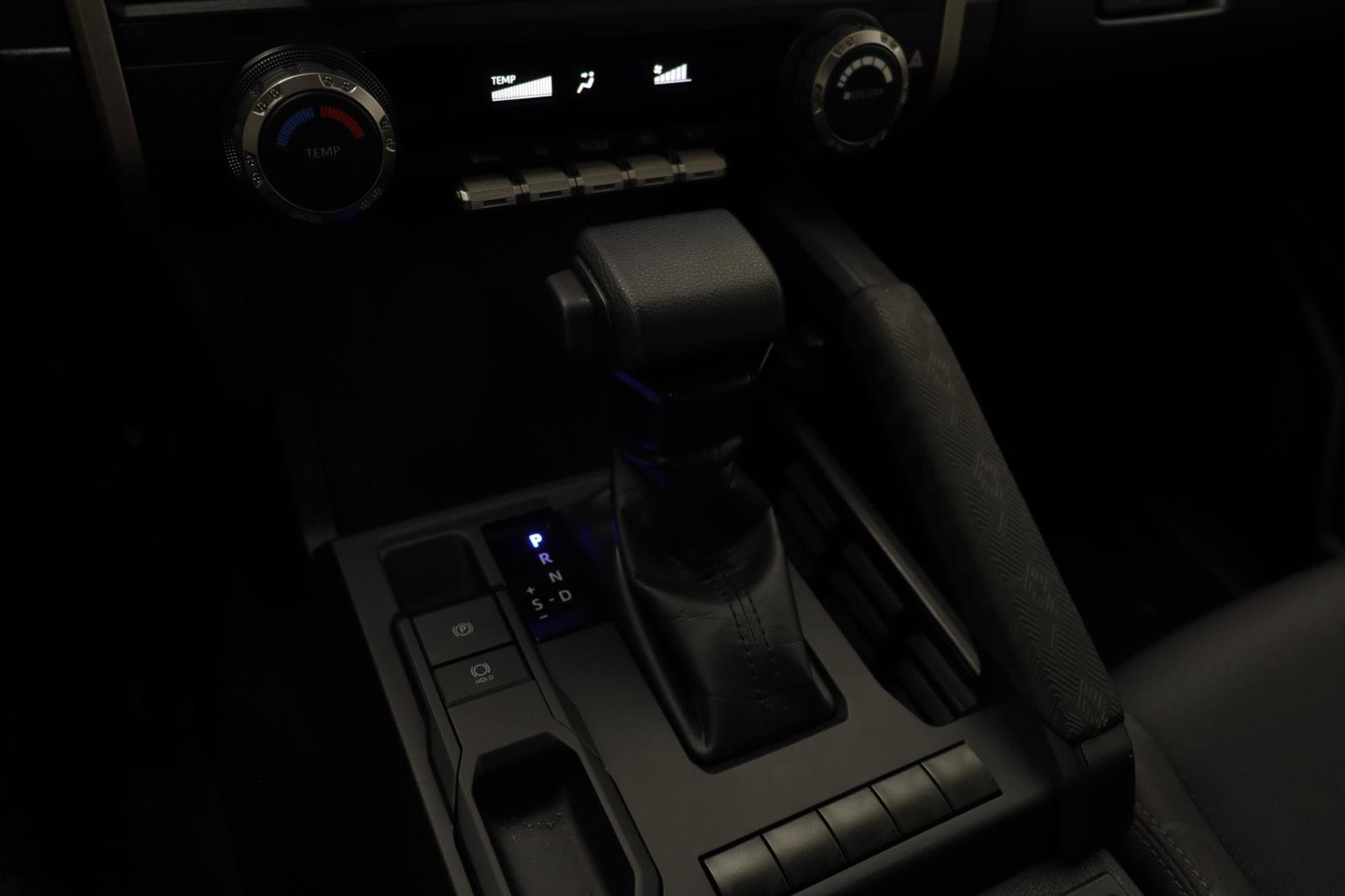 Used 2025 Toyota Tacoma SR image 12