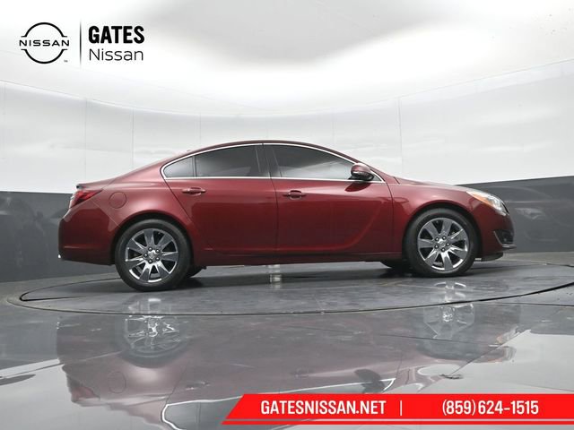 Used 2017 Buick Regal Premium w/ Driver Confidence Package #2 FWD image 35