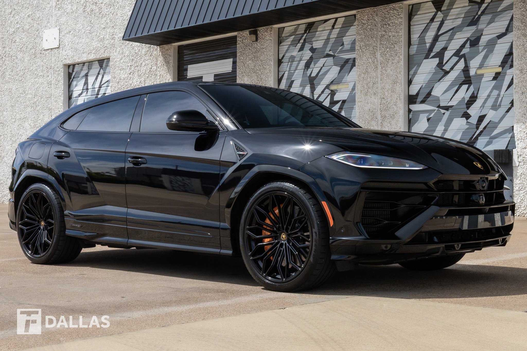 Used 2025 Lamborghini Urus SE image 18