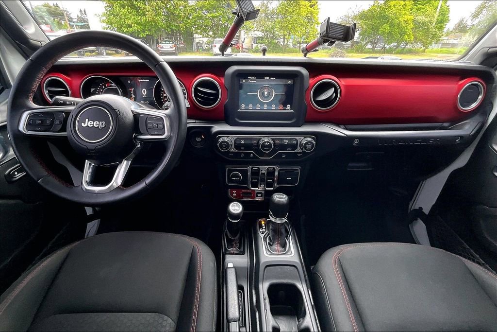 Used 2018 Jeep Wrangler Unlimited Rubicon w/ Steel Bumper Group AWD/4WD image 16
