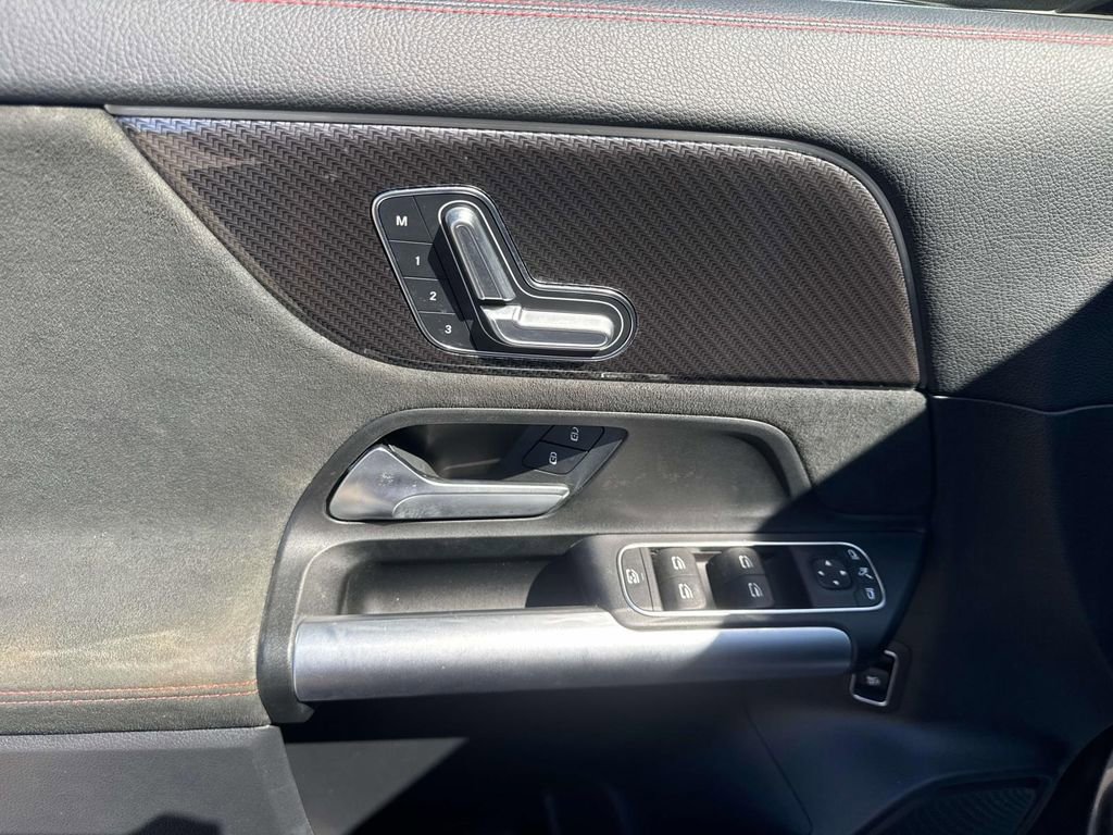 Used 2023 Mercedes-Benz GLA 250 image 20