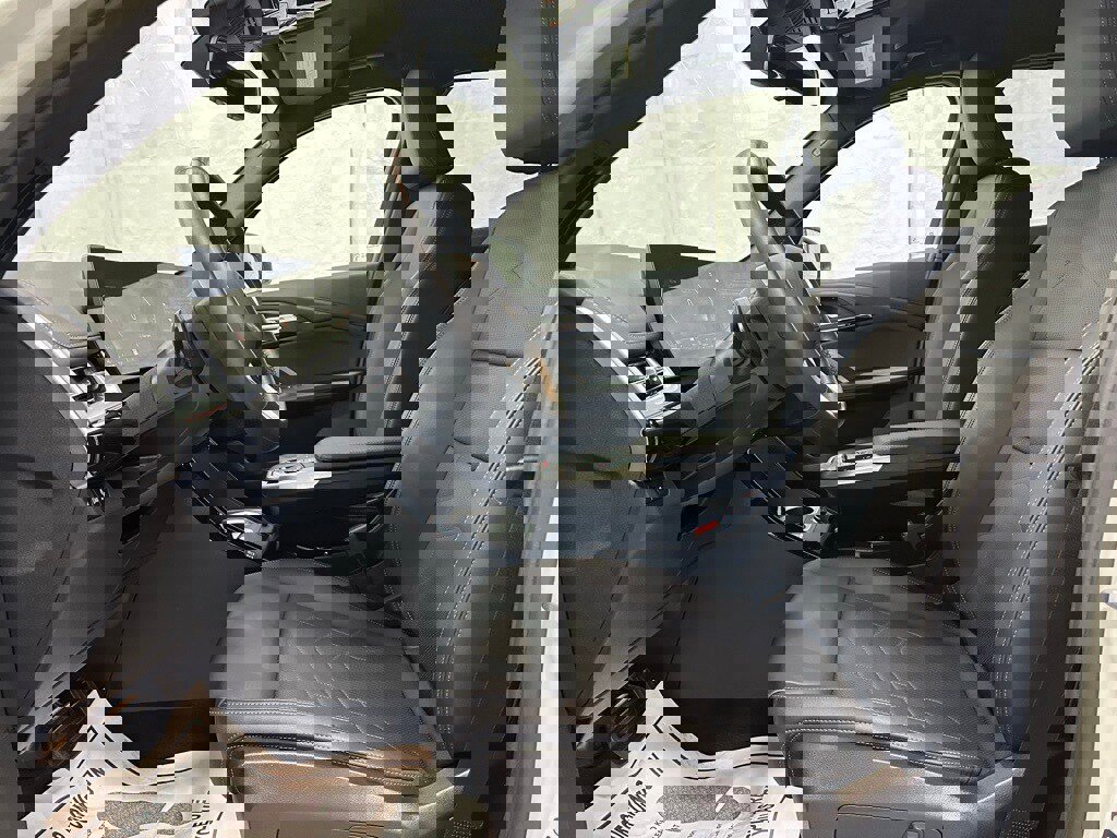 Used 2025 BMW X1 xDrive28i image 14