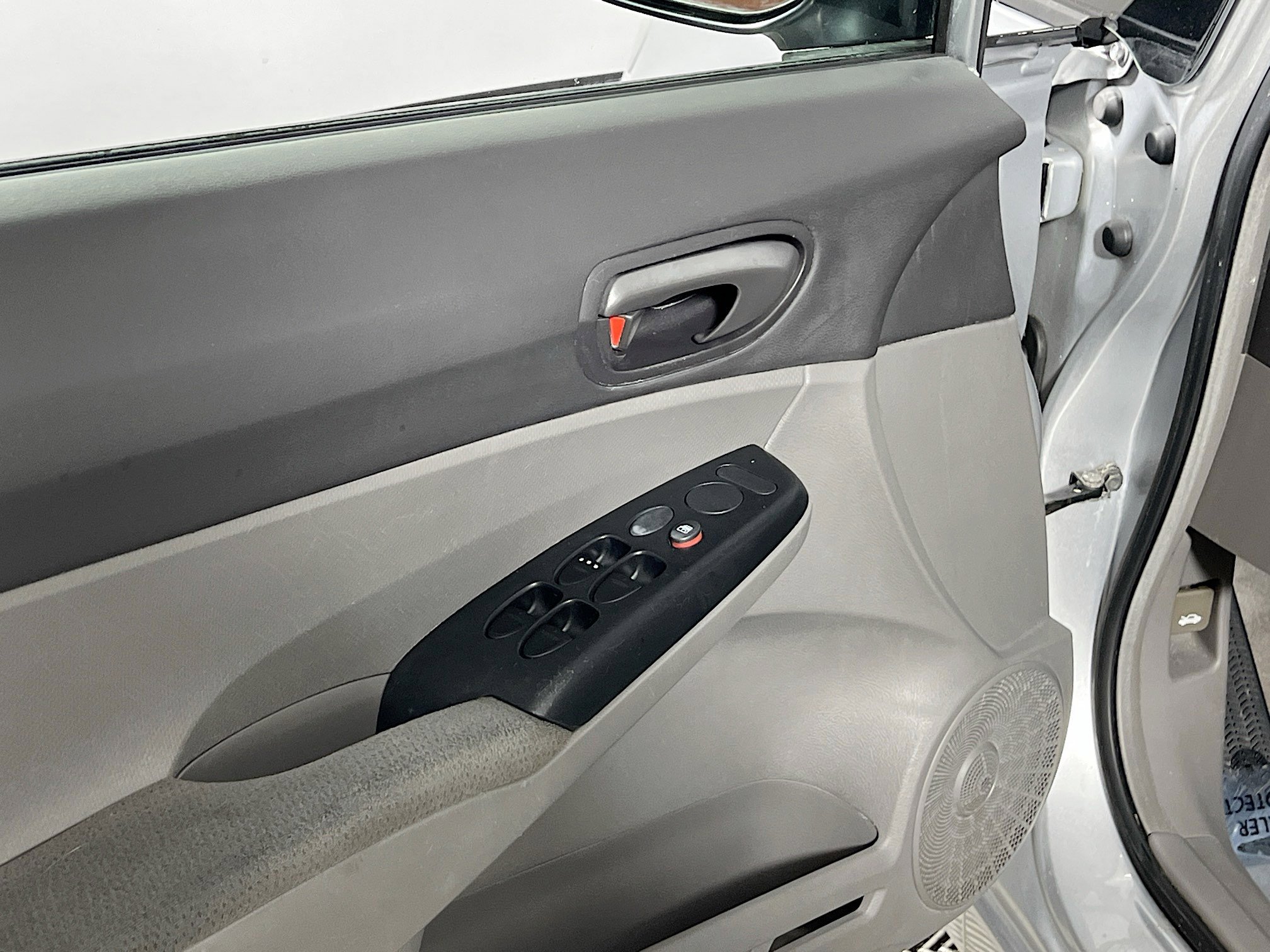 Used 2010 Honda Civic DX-VP image 17