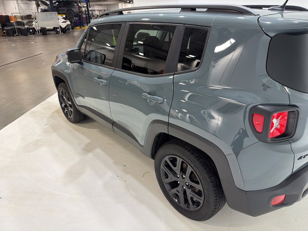 Used 2017 Jeep Renegade Altitude image 7