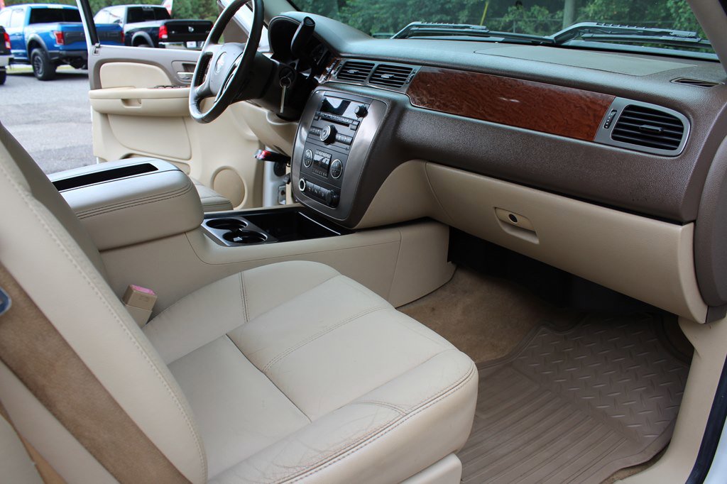 Used 2008 GMC Sierra 1500 SLT w/ SLT Preferred Package image 30