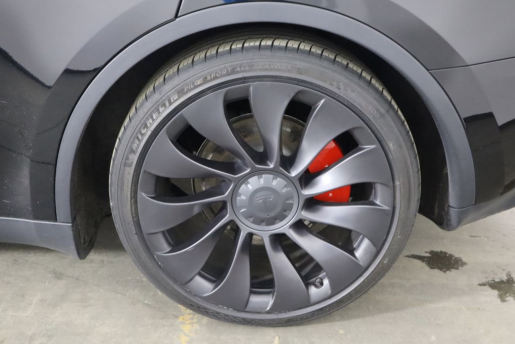 Used 2023 Tesla Model Y Performance image 44