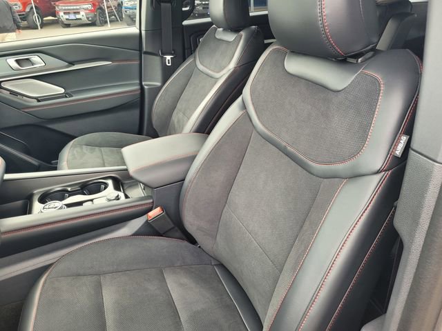 Used 2026 Ford Explorer ST w/ Sun And Sound Package AWD/4WD image 11