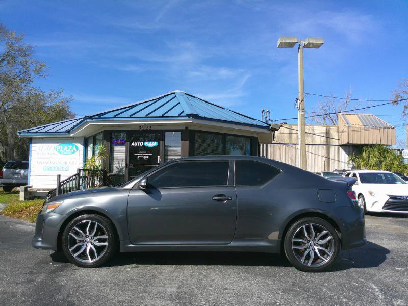 Used 2015 Scion tC FWD image 10