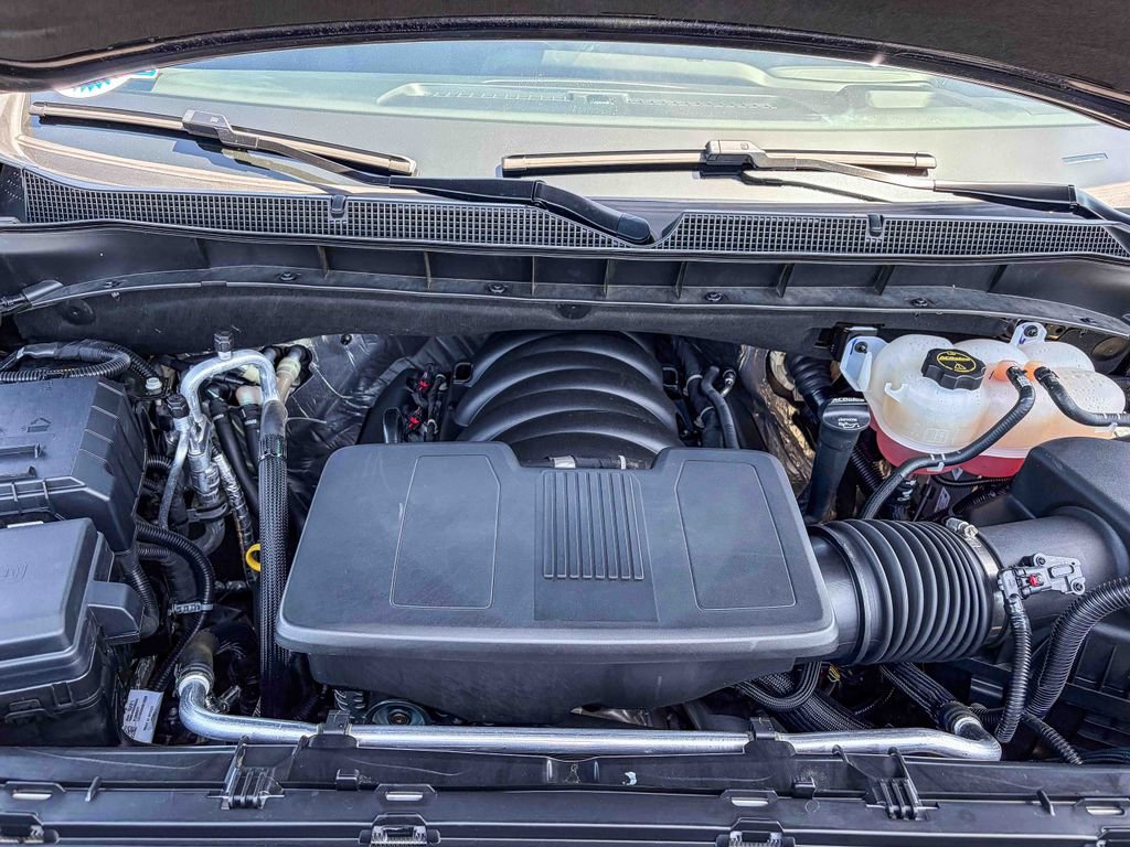 Used 2025 Chevrolet Tahoe LT image 55