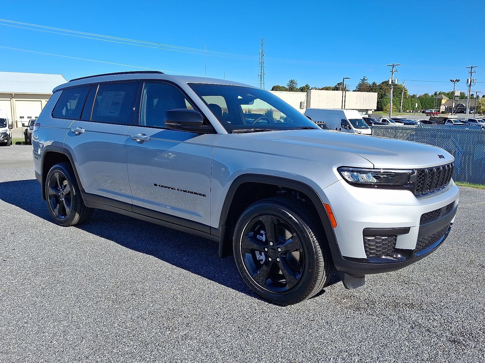 New 2025 Jeep Grand Cherokee L Altitude